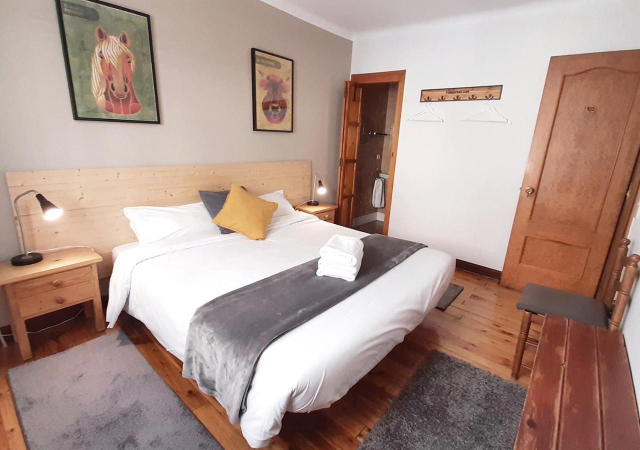 Habitación Doble con aseo compartido